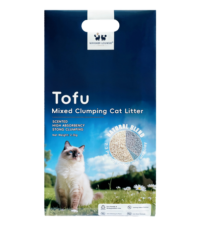 Tofu Clumping Cat Litter 2.3kg packaging with a cat outdoors, featuring bentonite blend for strong clumping and easy cleanup.